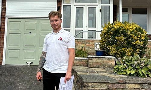 Example of clear, photo-illustrated property survey report Example of clear, photo-illustrated property survey report